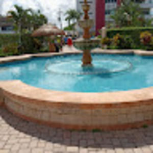 Meet your Posher, Clinton